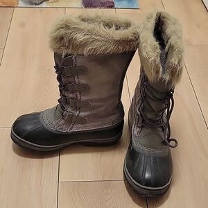 SOREL Youth Unisex Youth Joan of Arctic Waterproof Boots US4 22cm